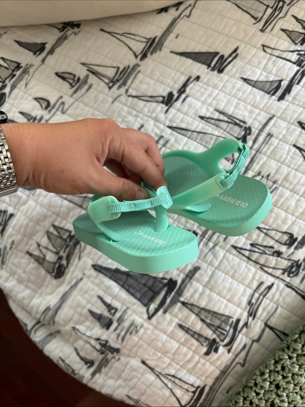 Old Navy Kids Mint Green Flip Flop Sandals